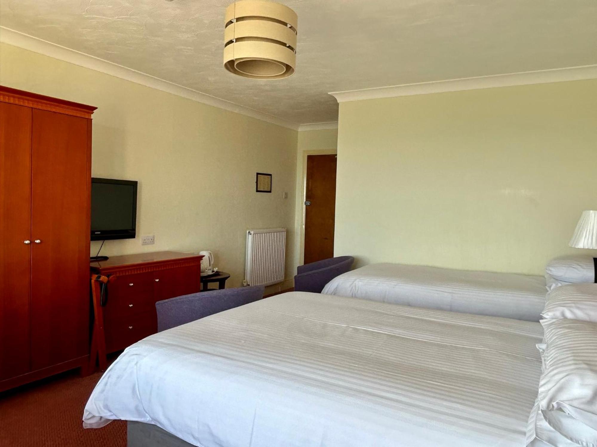 Regent Court - Seafront, Sandown - Free Car Ferry For Bookings Of 3 Or More Nights, Subject To Availability Habitación foto