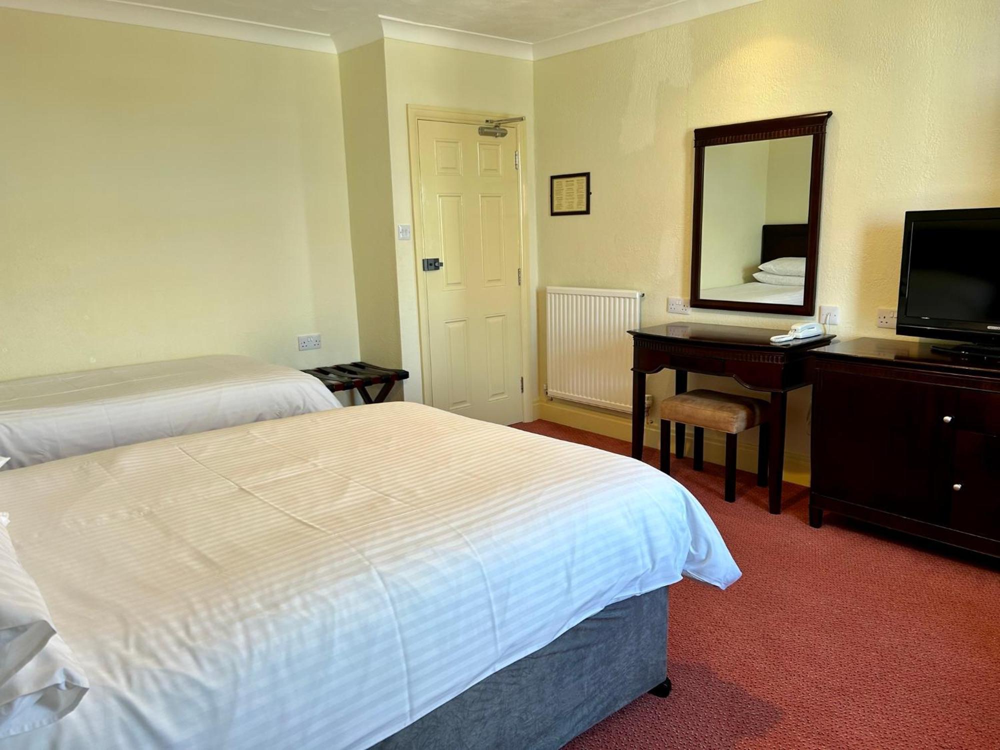 Regent Court - Seafront, Sandown - Free Car Ferry For Bookings Of 3 Or More Nights, Subject To Availability Habitación foto